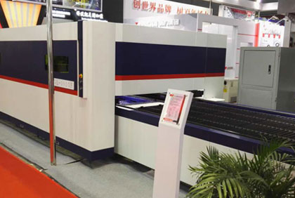 最美揚力人丨與榜樣比肩，向先進看齊，激發我們奮進的力量！